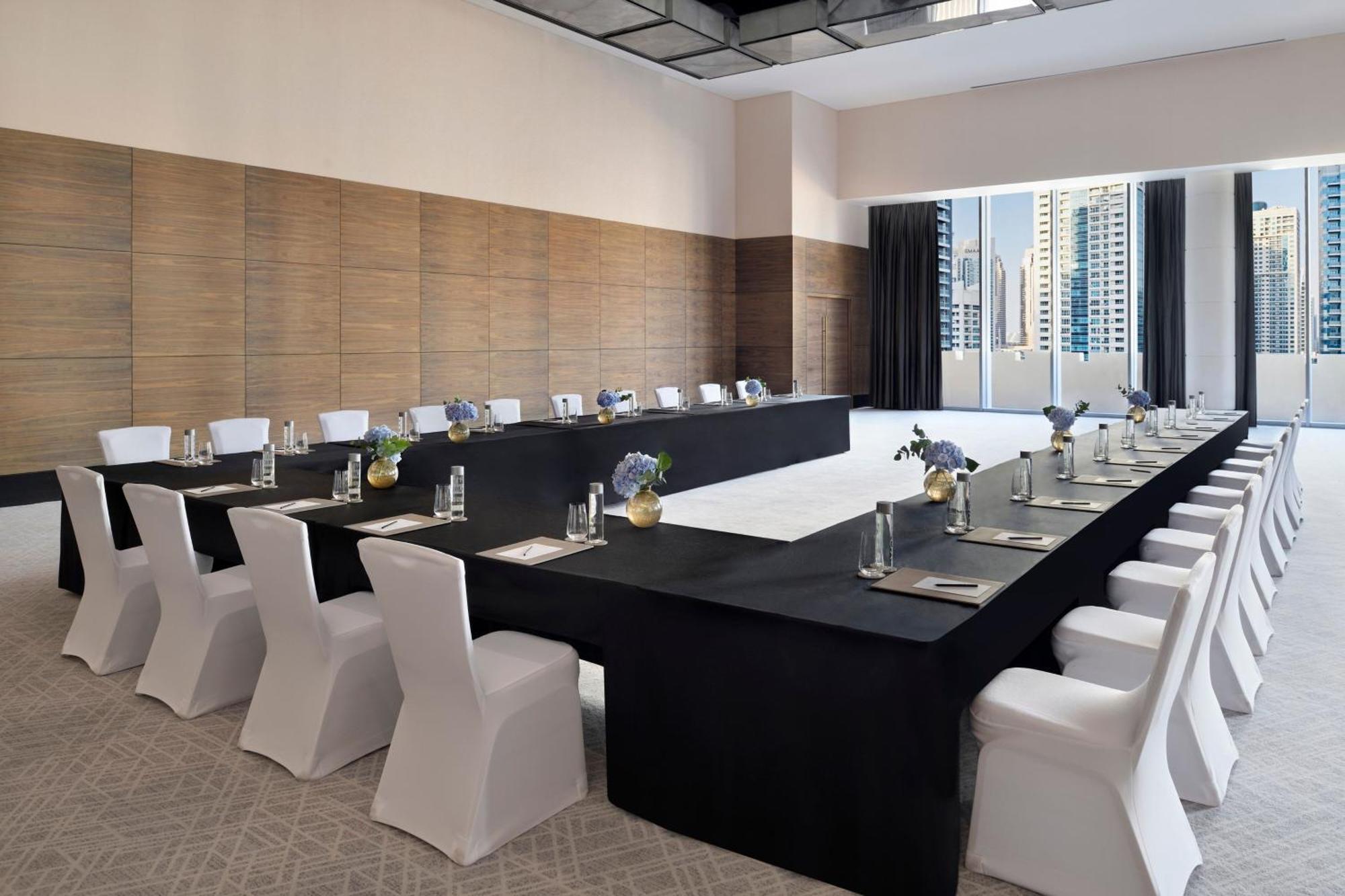 Address Dubai Marina Hotel Bagian luar foto Meeting room